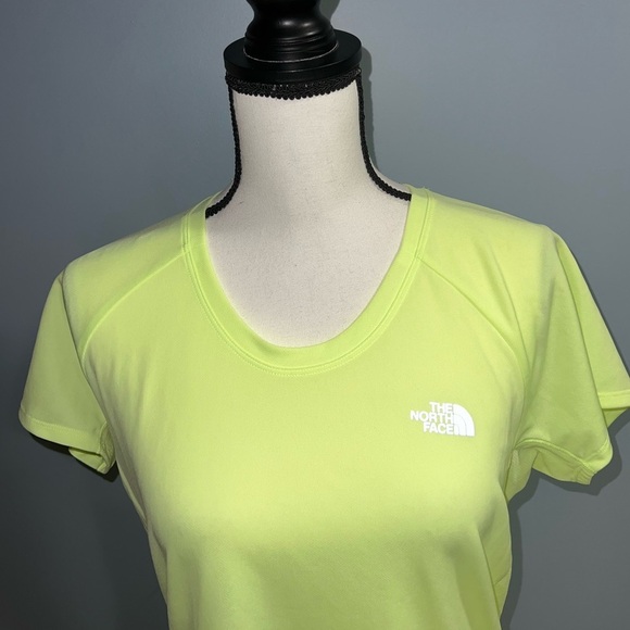 *The north face- Neon yellow tee shirt - Picture 2 of 6